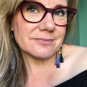 Meet your Posher, Wendy